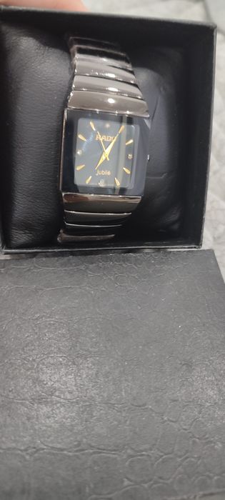 Продам часы женские