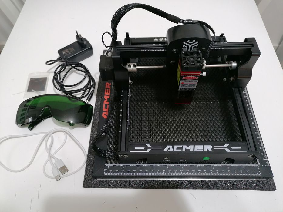 Aparat de gravat / tăiat cu laser - înaltă precizie + placa protectie