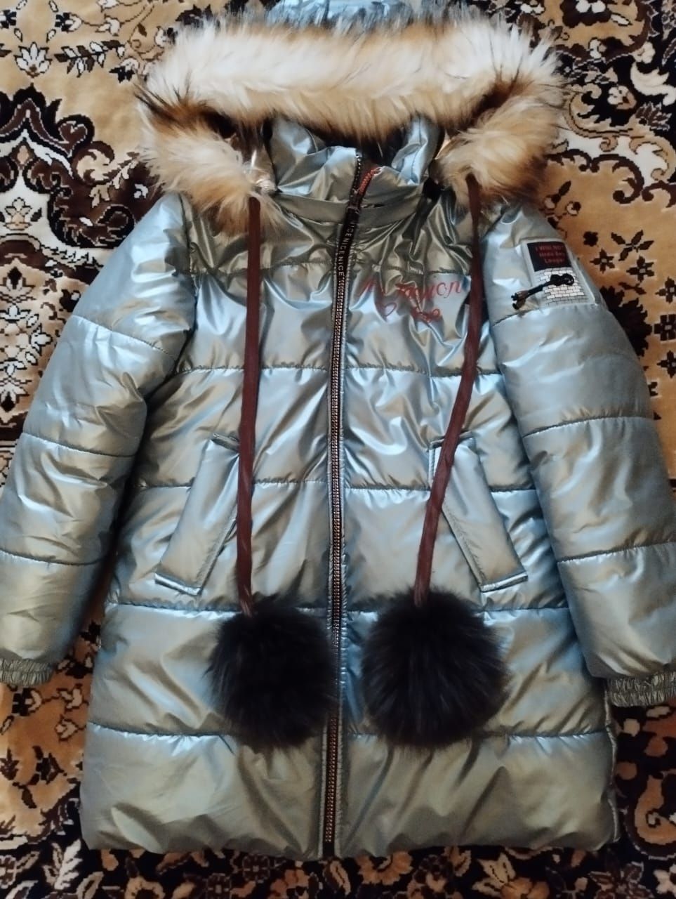Продам куртку зима р 134 на 7-9 лет
