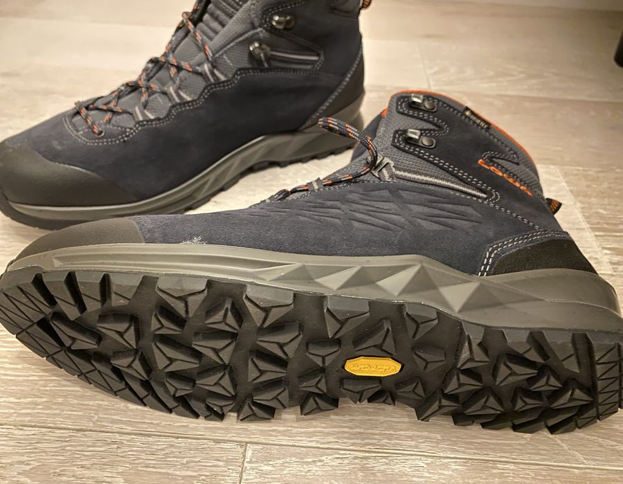 Bocanci barbati,  LOWA EXPLORER GTX MID  45 NOI