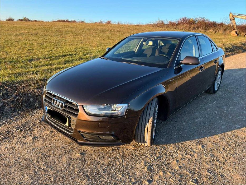 AUDI A4 Automata/Navi/LED / Senzori/ Jante/ Scaune Incalzite