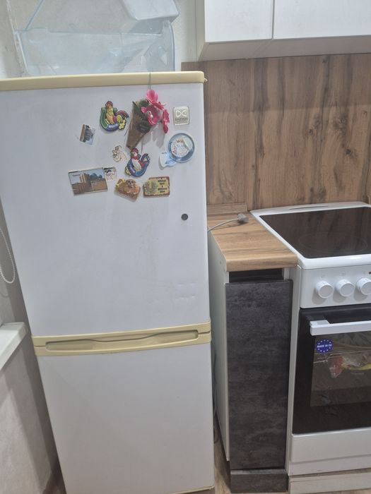 Продам холодильник  Daevoo Electronics

Состояние: среднее, но работае