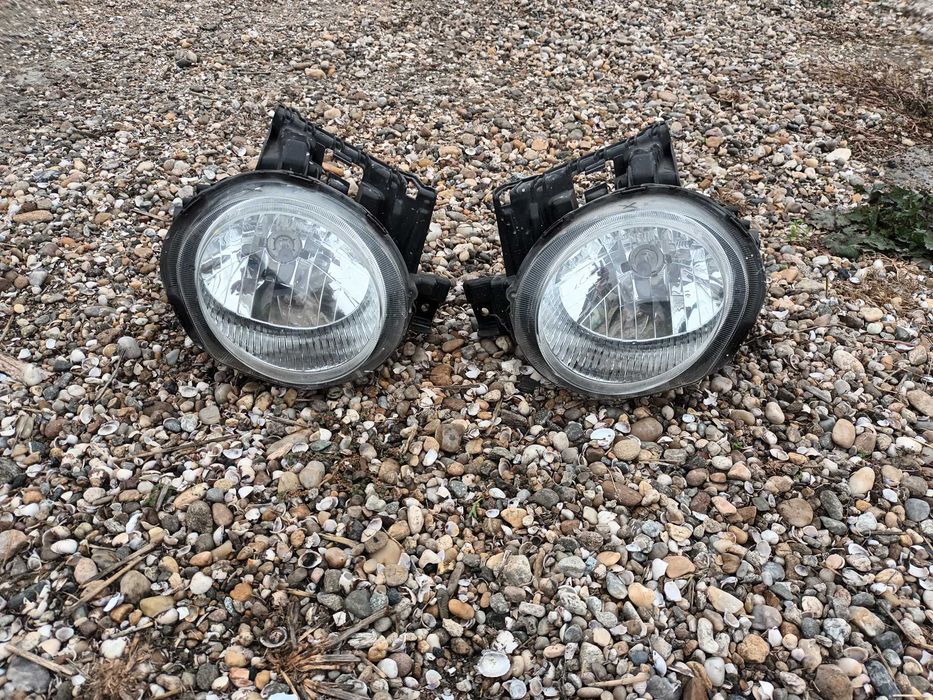 ляв и десен фар за нисан джук NISSAN JUKE