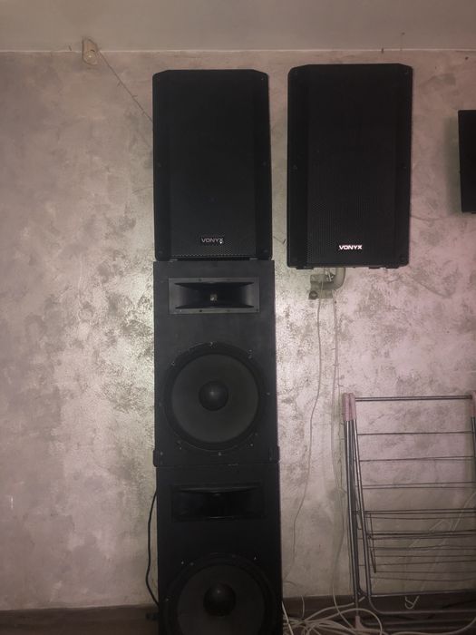 Vand sistem complet sau schimb cu animale