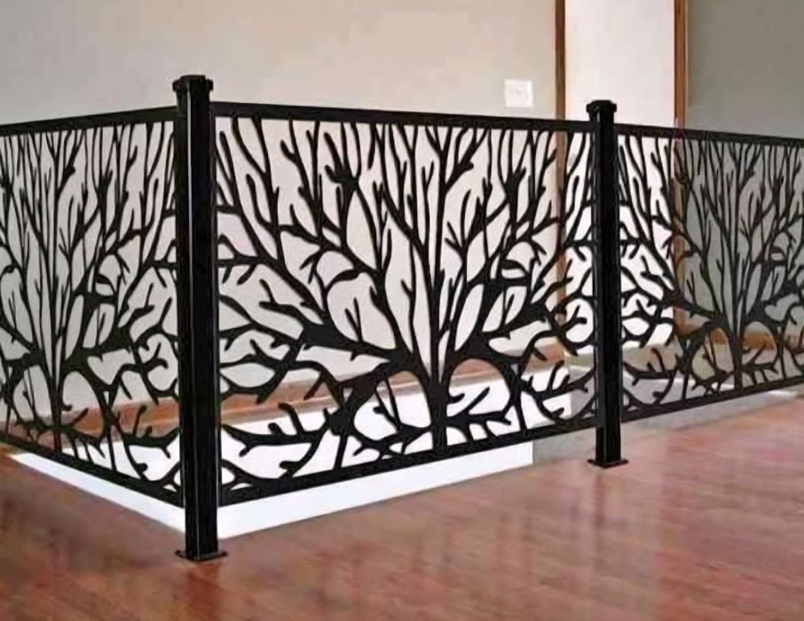 Porti garduri și balustrade