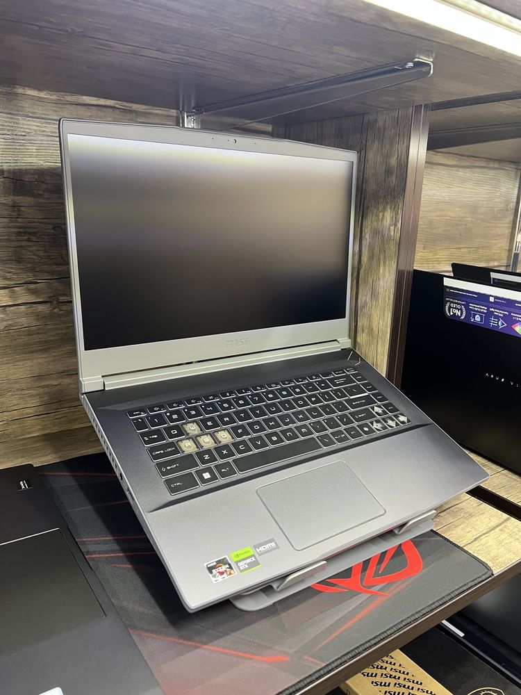 MSI Thin A15 B7  USA