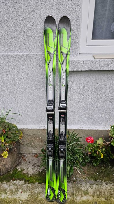 Ski K2  super stare noua