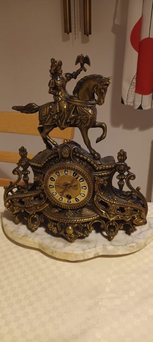 Ceas semineu, din marmura si bronz