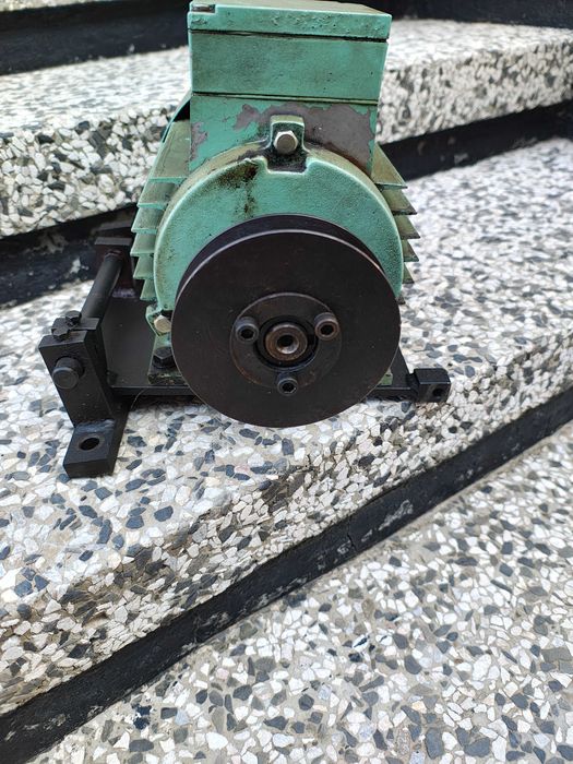 Трифазни електромотори