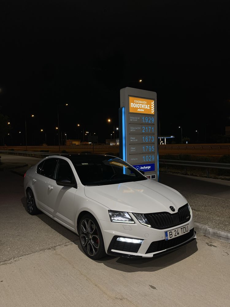 Skoda Octavia VRS 2019 DSG 184CP // Pachet Milotec // Trapă