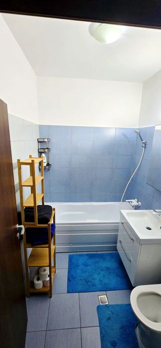 Vand Apartament 3 Camere + 2 Bai