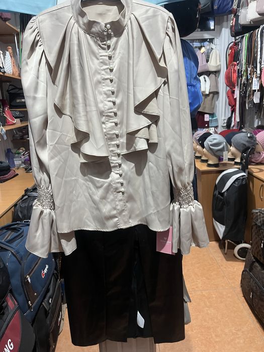 Одеждаженская кофта  цвет беж ко вскм