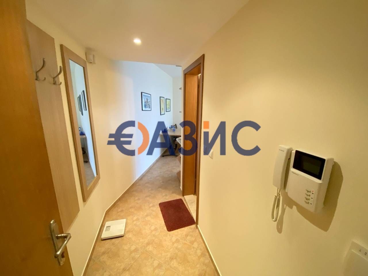 Продава се Двустаен апартамент в к.к. Слънчев бряг - 65 кв.м за 1537 €/кв.м - Снимка #8