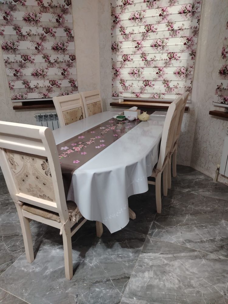 Продам стол и стулья