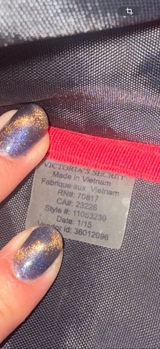 Victoria's secrets куфар сак