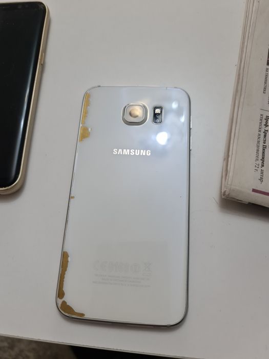 Продавам телефон самсунг