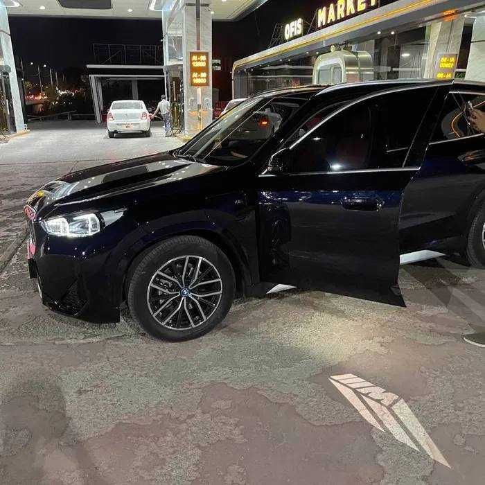 Срочно! Bmw iX1 2024г Темно синий! 10 тыс км пробега!