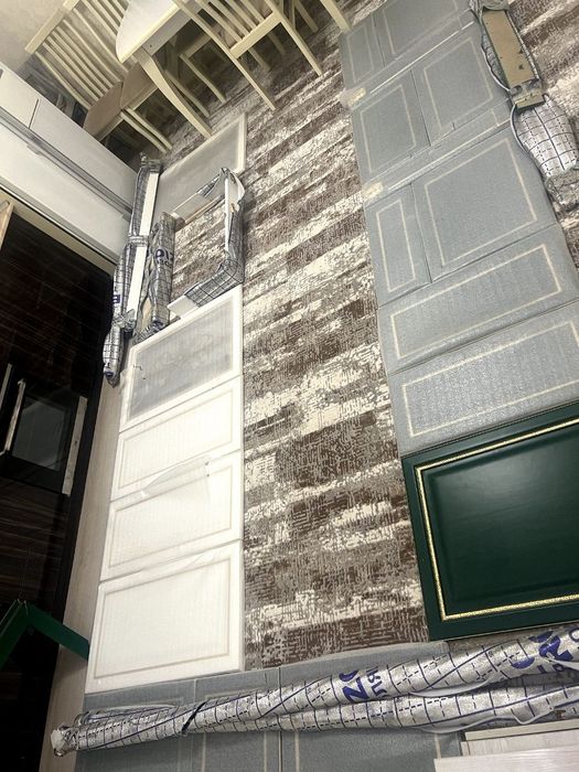 Срочно продаю Классический (МДФ) крашенный кухонный мебель