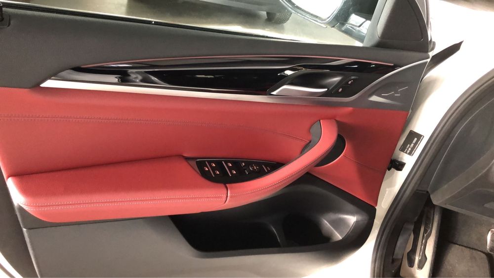 BMW X4 20i hibrid