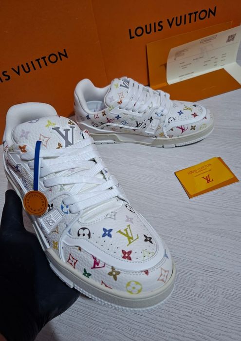 Adidasi Louis Vuiiton #54