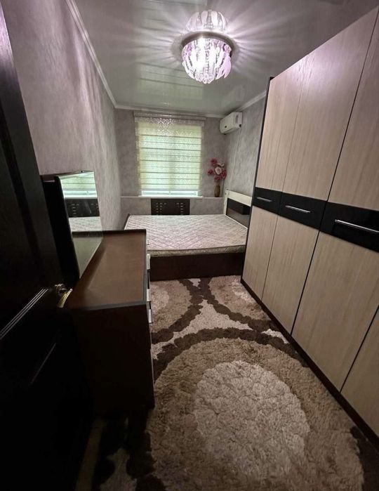 Срочно продается квартира Новомосковская 2/5/5