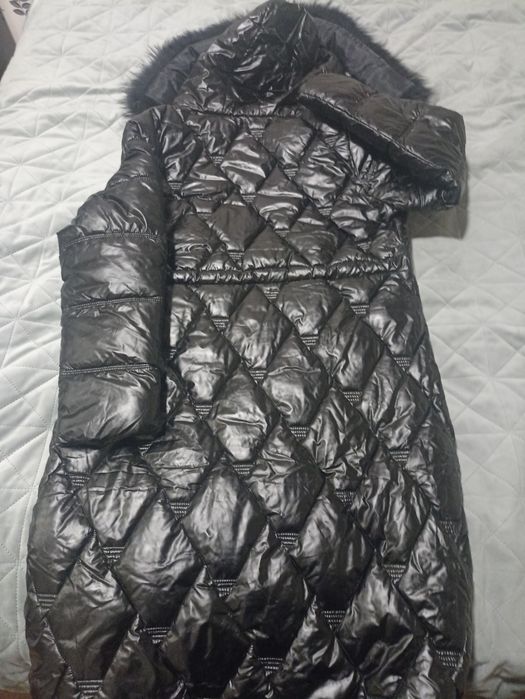 Яке с естествена яка