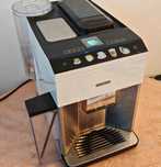 Siemens EQ500 integral автоматична кафемашина, бяла с кана за мляко