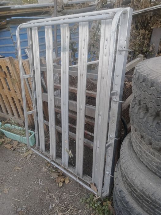 Продам алюминиевый багажник