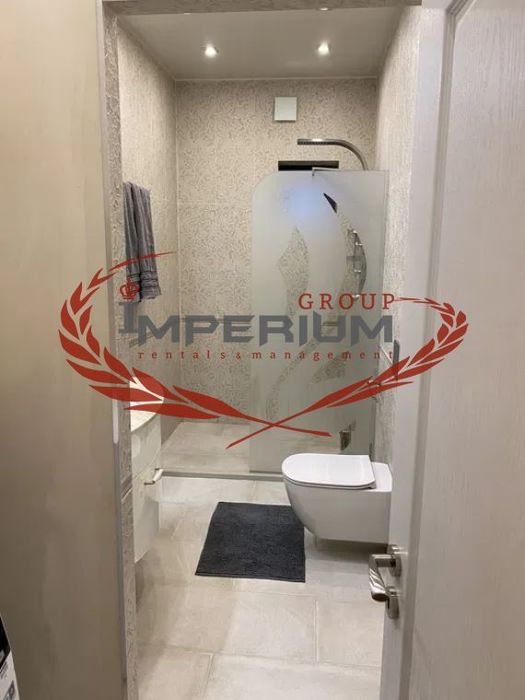 Дава се под наем Тристаен апартамент в Варна, Център - 70 кв.м за 765 € - Снимка #4