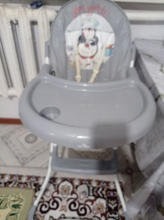 Балалар  тамақ ішетін үстелі