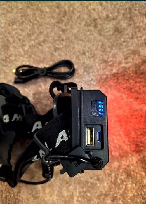 Lanterna Frontala cu Led CREE XHP70.2 V2 Acumulatori 18650 Zoom NOU