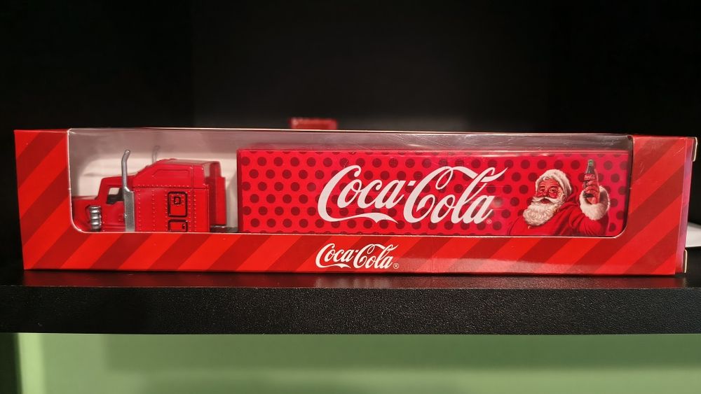 Камионче на Кока Кола. Ново.