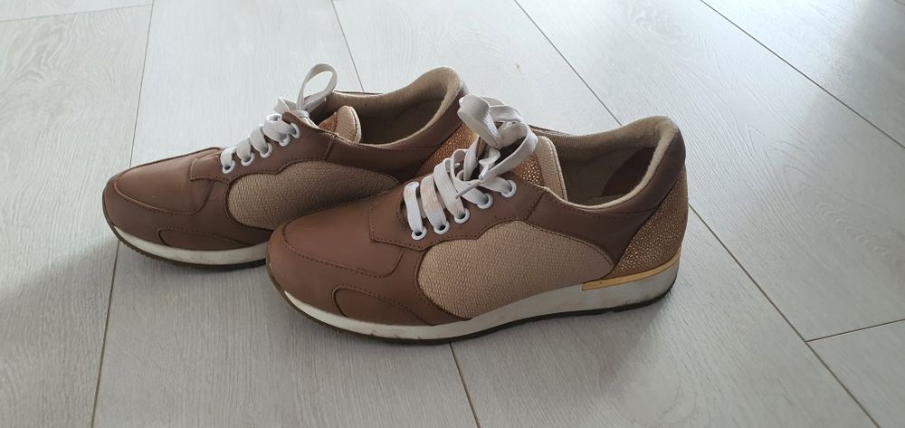 Pantofi casual maro