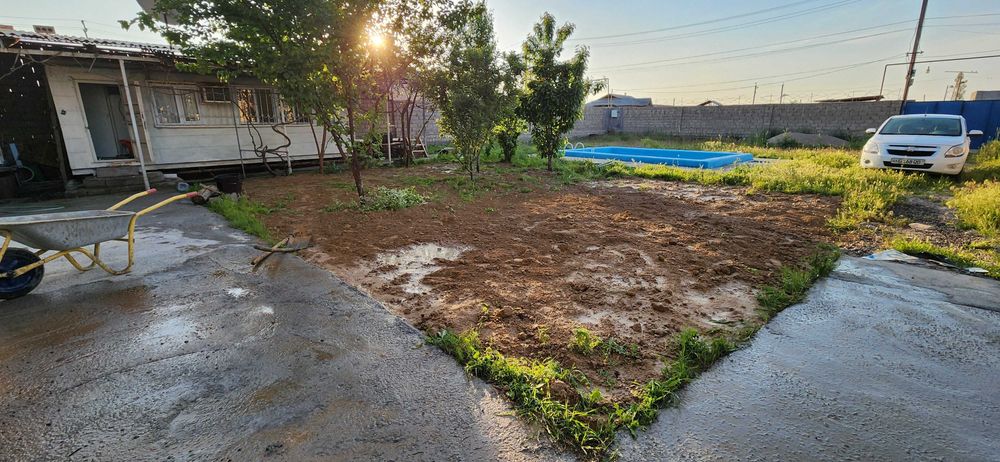 Продаю дачный участок недалеко от парка Янги Узбекистан