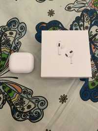 Продаю airpods 3 новые в иделаьном состоянии