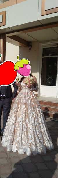 Свадебное платье цвет Айвори