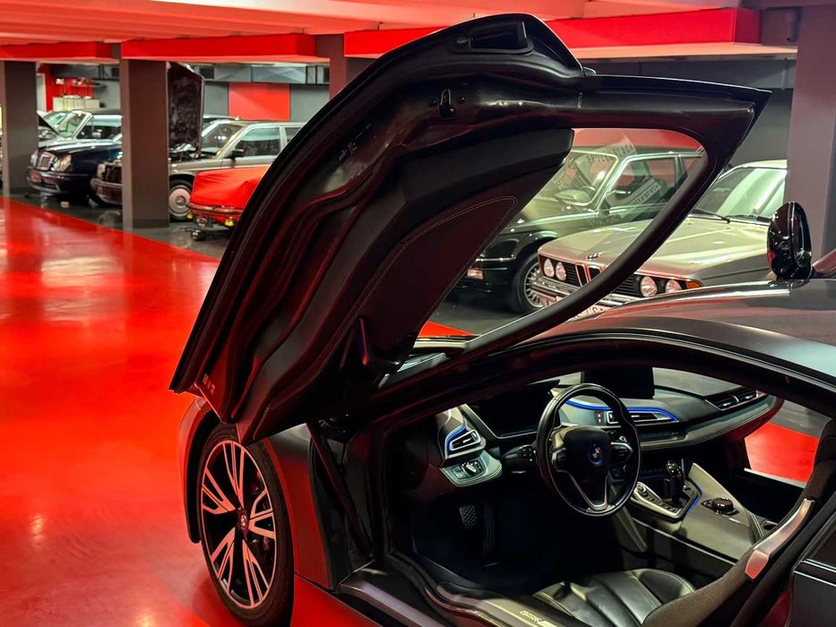BMW i8 Coupe hybrid под заказ из Германии