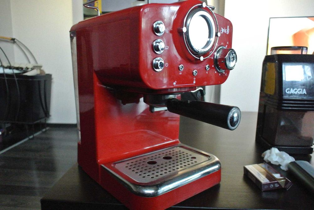 Кафемашина ARIELLI KM-501R Еспресо, използвана
