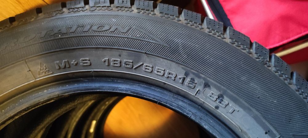 Cauciucuri Debica R15 în stare foarte buna