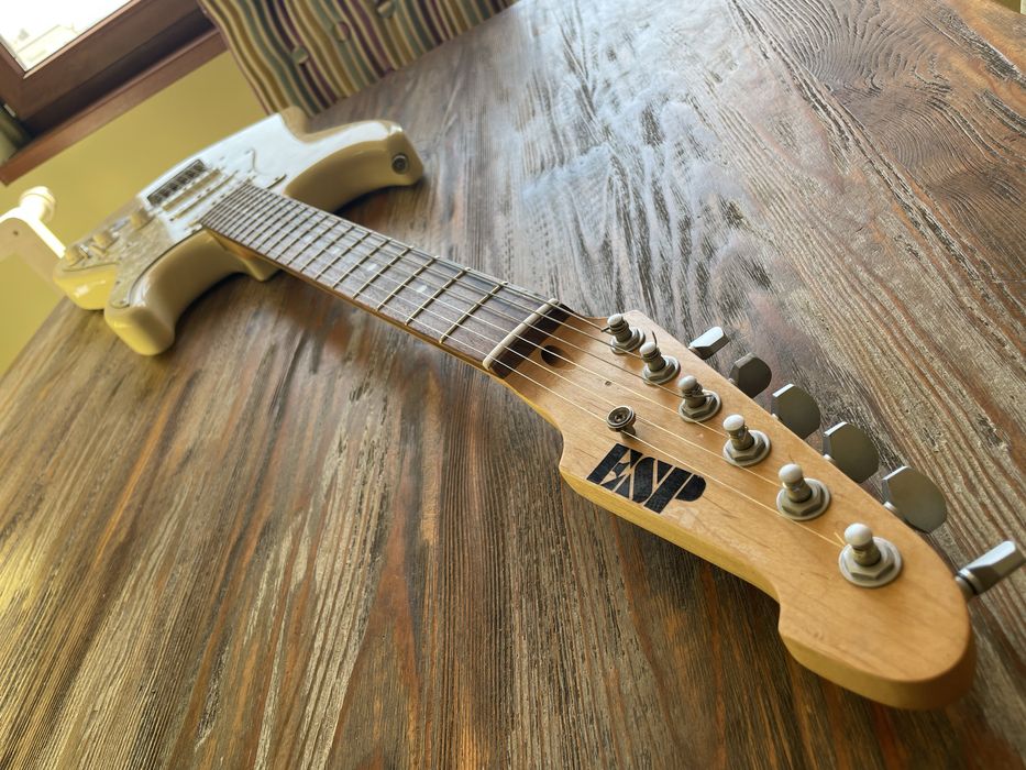 Стратокастер Реплика