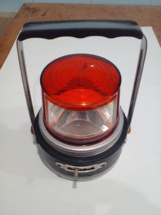 Продавам Нова универсална лампа