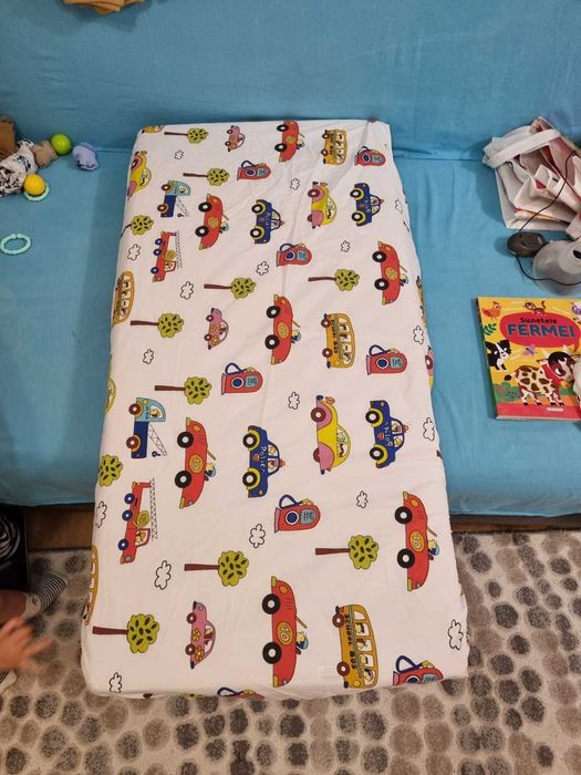 Pachet bebelus: Patut pliabil + saltea cocos + lenjerie patut