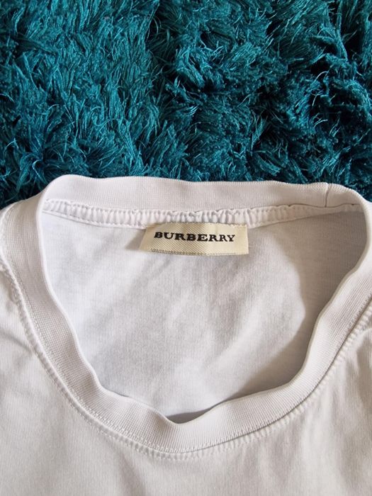 Tricou Burberry original alb cu logo TB (mărime S-M)