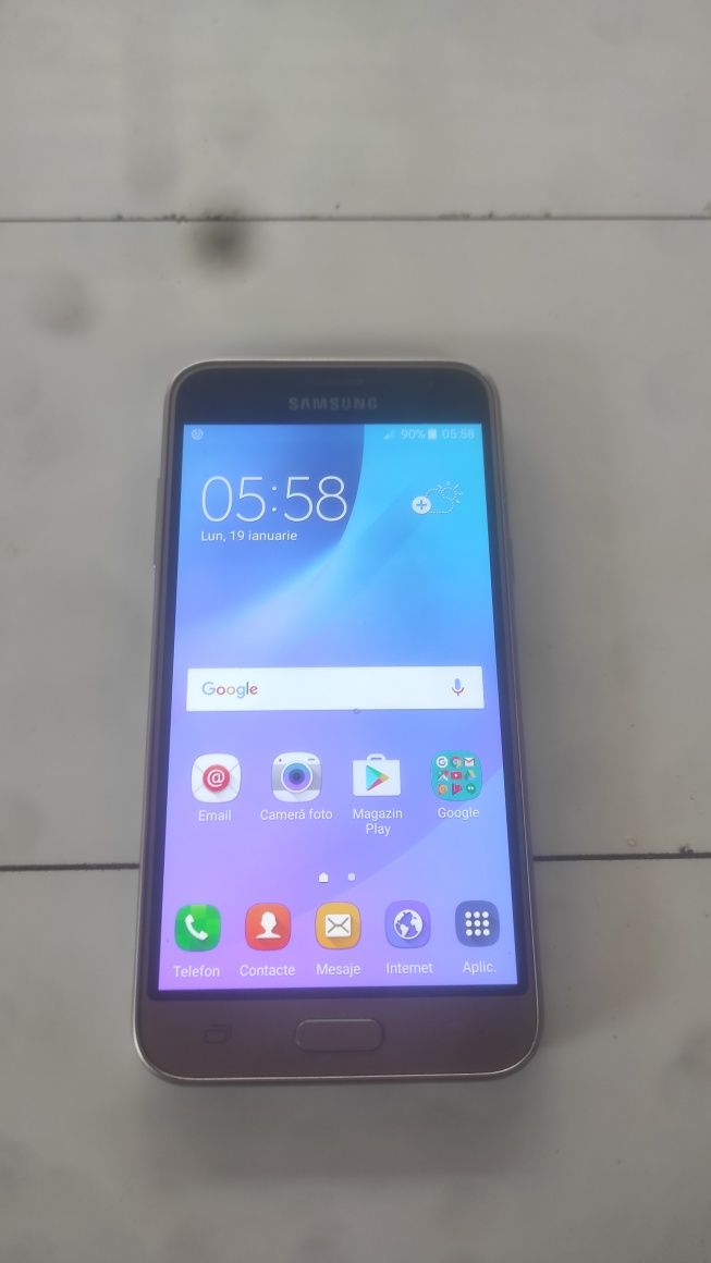 Samsung Galaxy J3 Gold (SM-J320FN) ca nou.