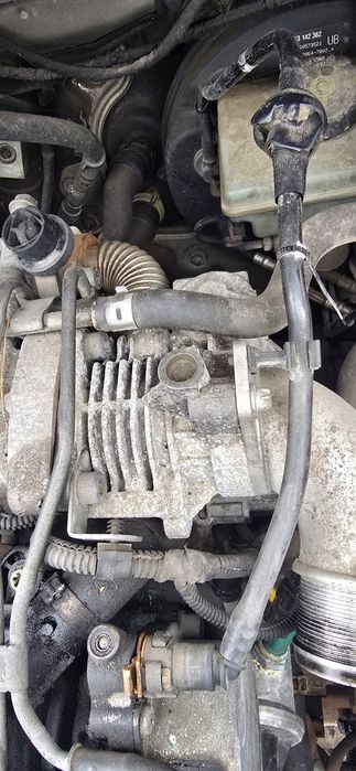 Продавам двигател 1.9 120 коня Opel