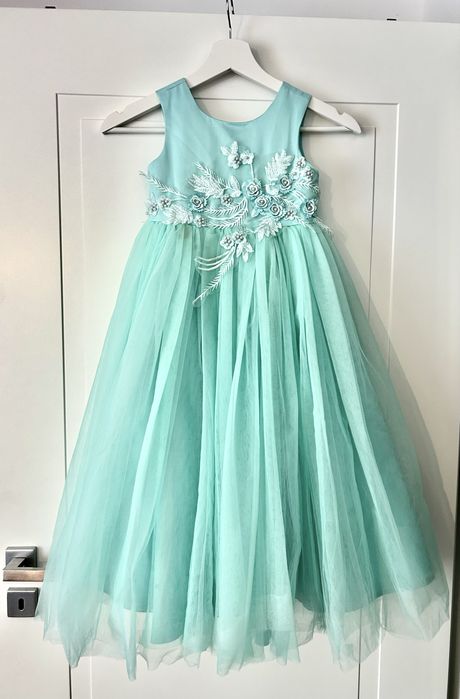 Rochita deosebita pentru ocazii speciale 3-5 ani