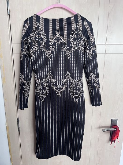 Официална рокля с гол гръб 38 (S/M)