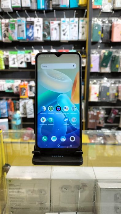 Продам телефон Vivo Y16