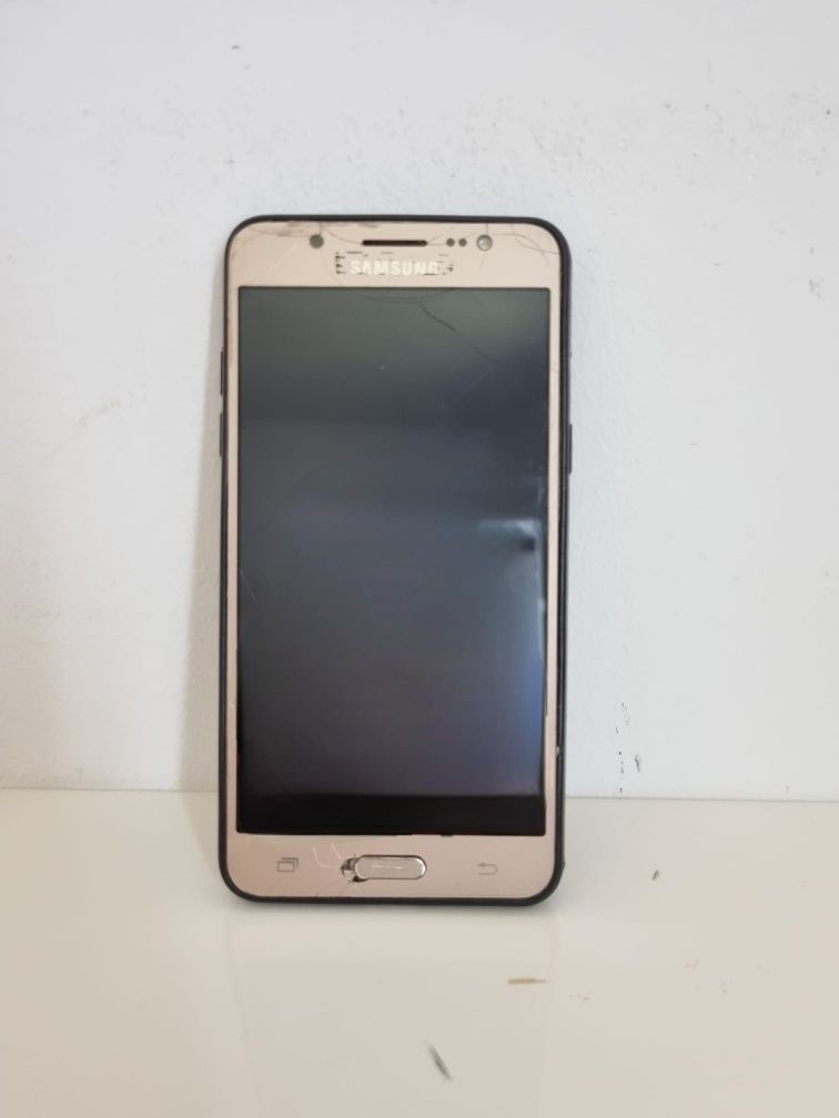 Telefon Samsung Galaxy J5 2016 pentru piese! NEGOCIABIL