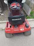Tractor tuns gazon Honda